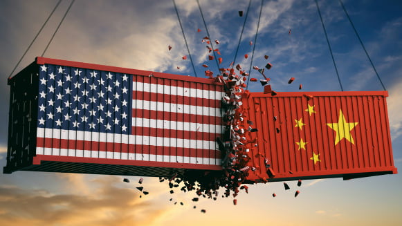 Guerra económica ente EEUU y China en medio de crisis por el coronavirus.
